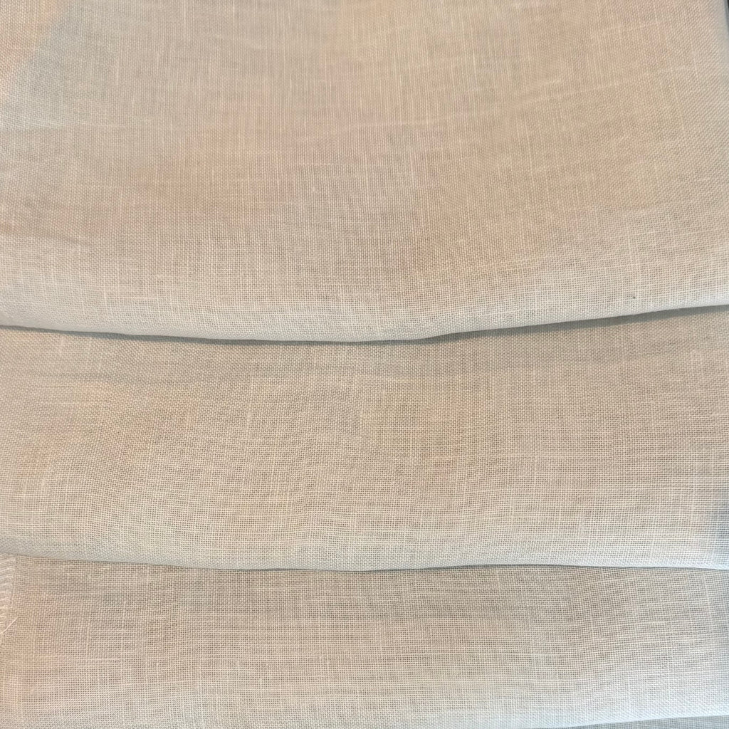 Cloud Dancer 40ct Fat Quarter
